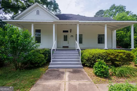 1309 5th Ave, West Point, GA 31833