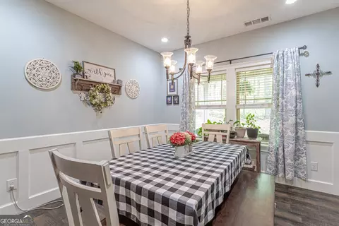 Dining - 355 Boynton Rd, Hampton, GA 30228 photo 3 of 4