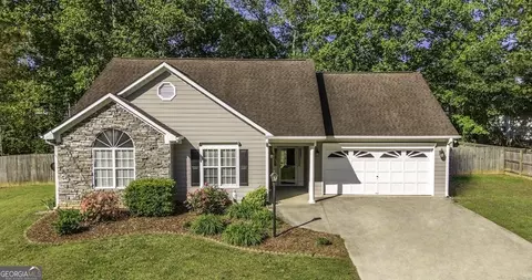 131 Hunters Pointe Ct, Villa Rica, GA 30180