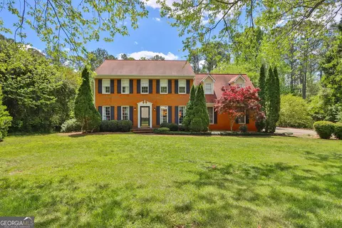 3516 Starwood Trl SW, Lilburn, GA 30047