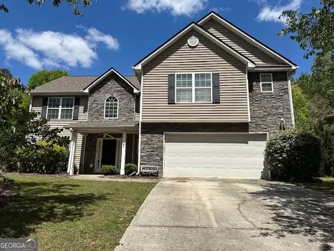 1125 Brookstone Estates Dr, Loganville, GA 30052