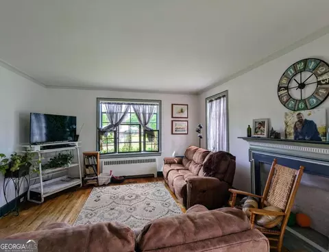 129 E Leo Trapnell Ave, Lyons, GA 30436 photo 9