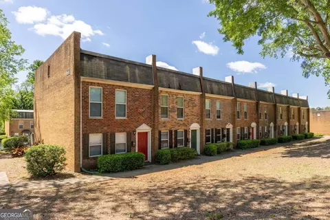 215 Winding River Dr #G, Atlanta, GA 30350