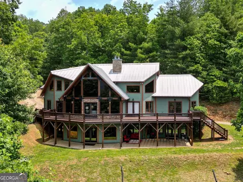 140 Buds Ct, Murphy, NC 28906