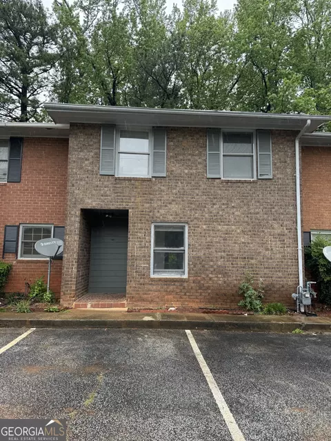 4524 Golf Vista Cir, Decatur, GA 30035