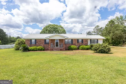 251 Mesquite Rd, Alma, GA 31510