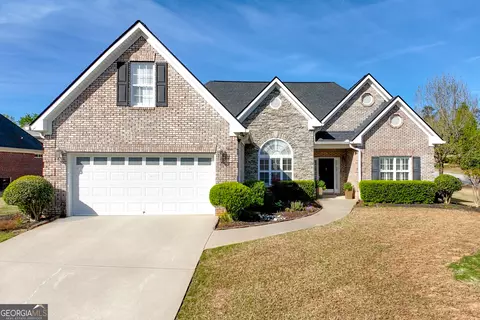 408 Myrtle Ct, Loganville, GA 30052