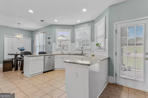 1736 Rising View Cir, Mcdonough, GA 30253 photo 12
