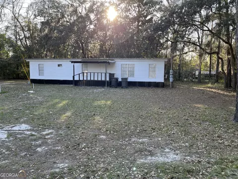 65 Raulerson Cir, Folkston, GA 31537