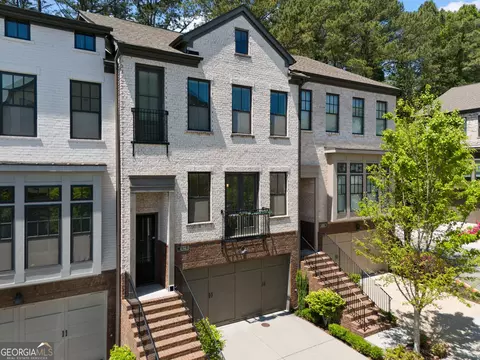4194 Wisconsin Dr, Dunwoody, GA 30338