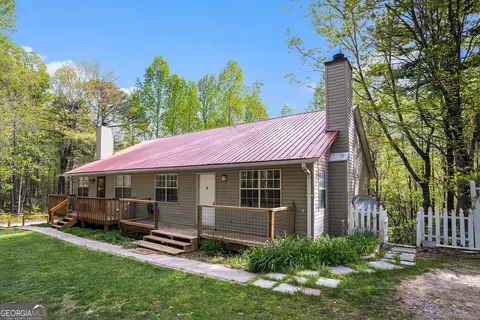 653 Covecrest Dr, Tiger, GA 30576
