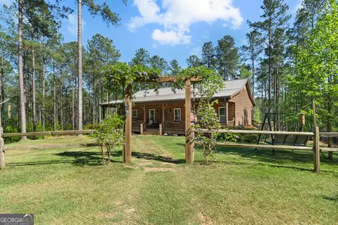 422 Scuffleboro Rd, Eatonton, GA 31024
