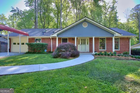 3568 Pin Oak Cir, Atlanta, GA 30340