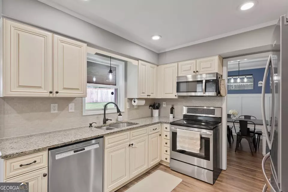Kitchen - 500 Atwood Cir, Peachtree City, GA 30269 photo 3 of 5