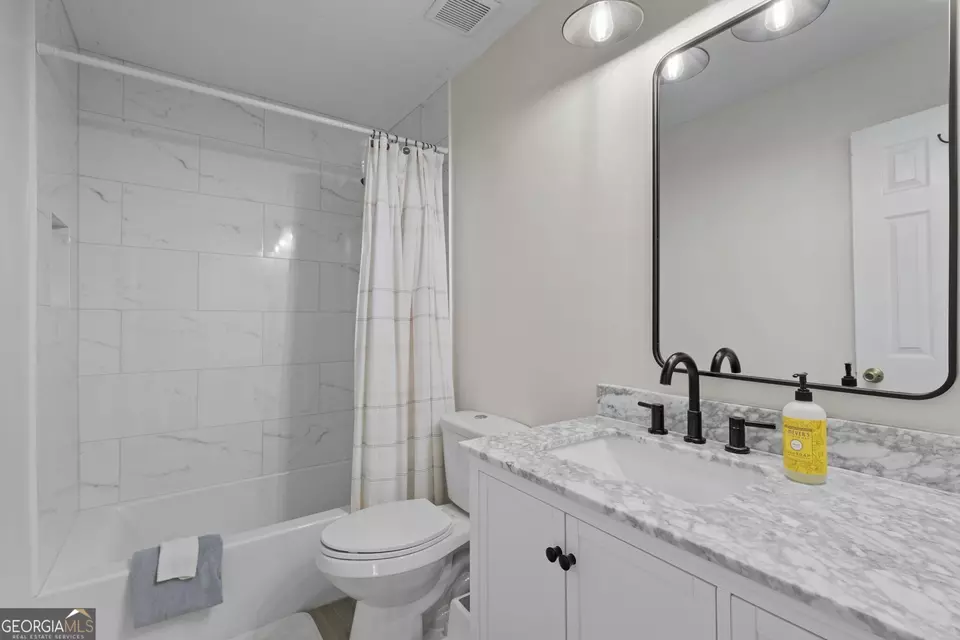Bath - 500 Atwood Cir, Peachtree City, GA 30269 photo 2 of 4