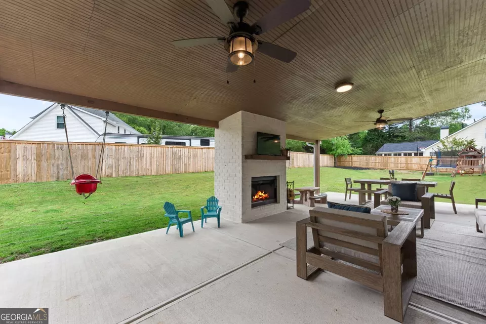 Exterior - 500 Atwood Cir, Peachtree City, GA 30269 photo 6 of 13