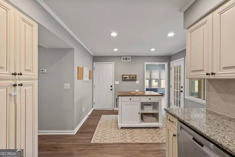 Kitchen - 500 Atwood Cir, Peachtree City, GA 30269 photo 5 of 5