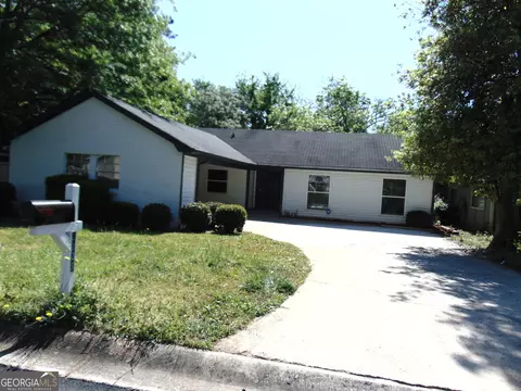 1130 Mannbrook Dr, Stone Mountain, GA 30083
