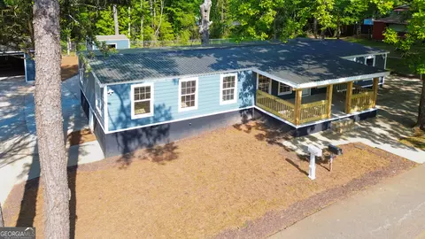 102 Lakeside Dr, Eatonton, GA 31024
