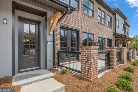 943 Willingham Dr #4, Hapeville, GA 30354