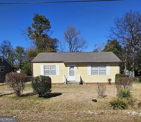 110 Astor St, Warner Robins, GA 31093