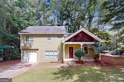 3858 Natalie Ct, Ellenwood, GA 30294