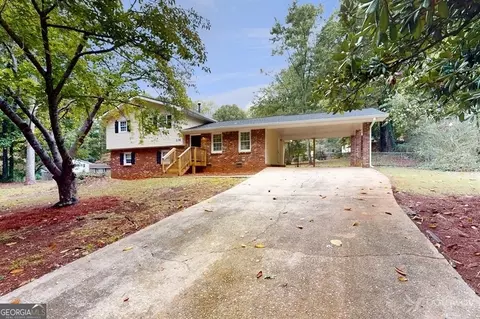 209 Lucan Ct, Riverdale, GA 30274