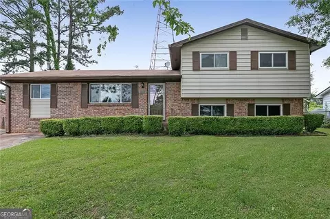 3809 Stephanie Dr, Atlanta, GA 30331