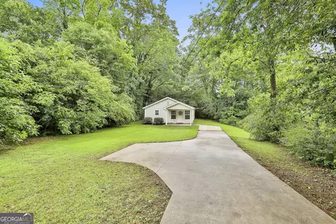14 Ray St, Newnan, GA 30263