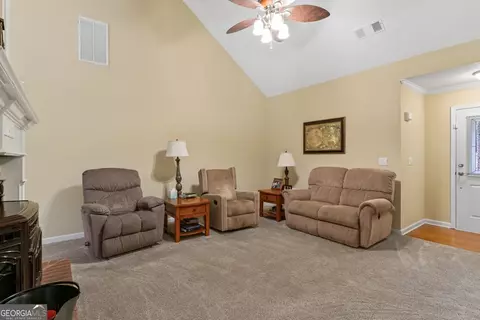 Living - 512 River Rd, Mcdonough, GA 30252 photo 4 of 5