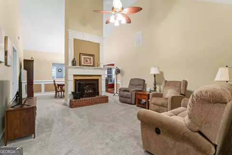 Living - 512 River Rd, Mcdonough, GA 30252 photo 2 of 5