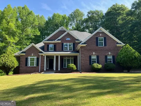 130 Olivia Ct, Fayetteville, GA 30215