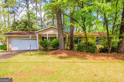3654 Stanford Cir, Decatur, GA 30034