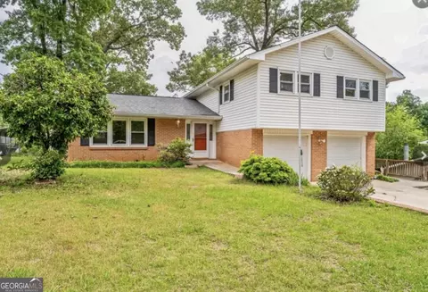 209 Arrowhead Trl, Warner Robins, GA 31088