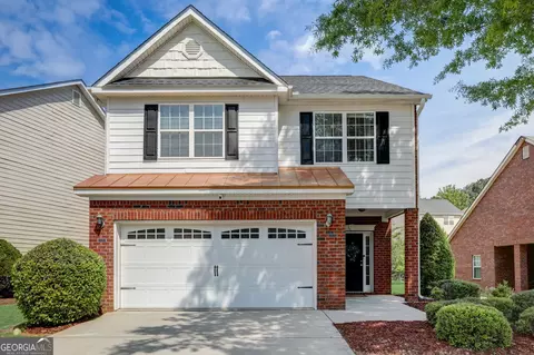 320 Clover Brook Dr, Locust Grove, GA 30248