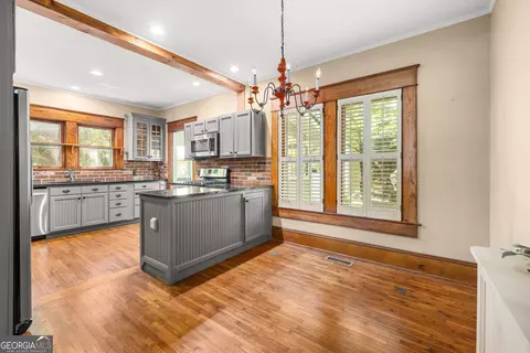 533 Maple St, Cornelia, GA 30531 photo 9