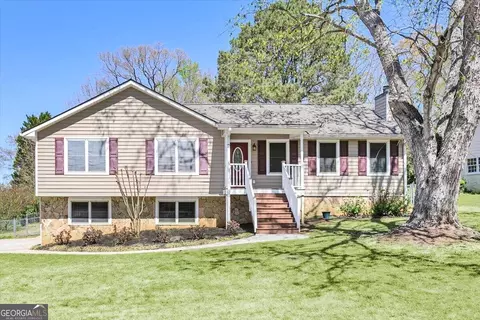 3855 Linwood Way, Snellville, GA 30039
