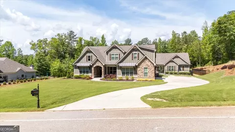 105 Tee Dr, Forsyth, GA 31029