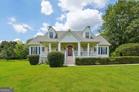 10 Highland Park Dr, Sharpsburg, GA 30277
