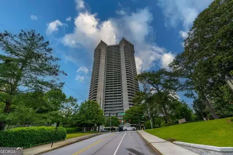 2660 Peachtree Rd NW #6C, Atlanta, GA 30305