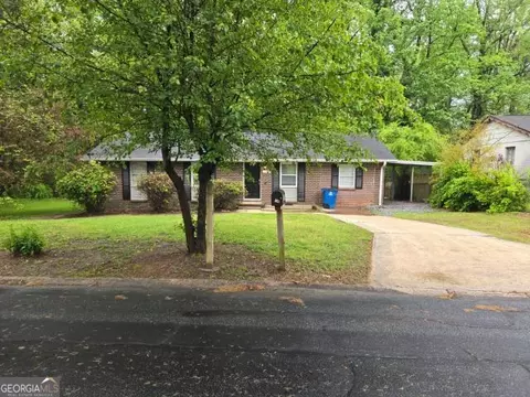 1333 Heather Cir, Riverdale, GA 30296