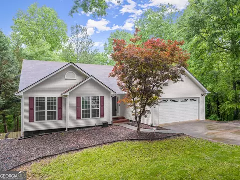 4267 Riviere Pt, Gainesville, GA 30507