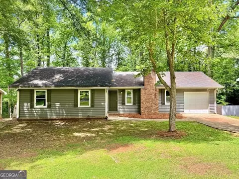 6275 Cathedral Ln, Lithonia, GA 30038