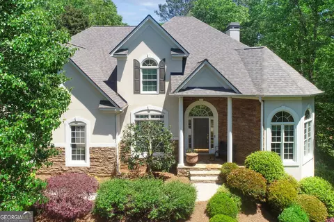 795 Spalding Heights Dr, Atlanta, GA 30350