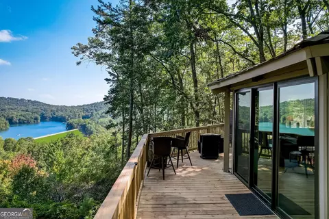 65 Treetopper Cir, Big Canoe, GA 30143