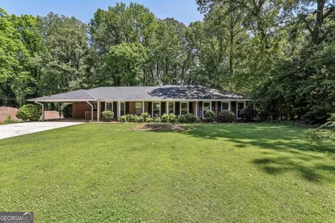 1323 Kittredge Ct NE, Atlanta, GA 30329