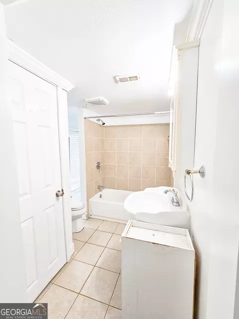 3292 Howell Cir, Duluth, GA 30096 photo 9