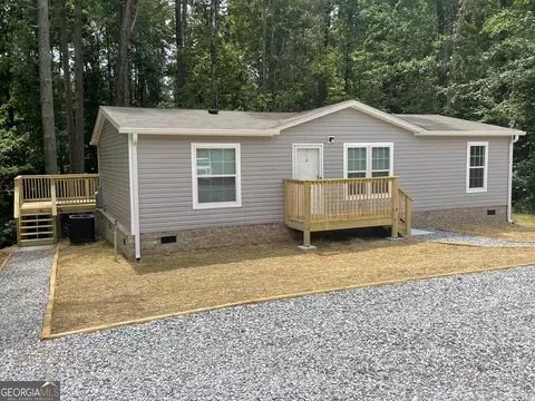 196 Midland Ct, Clarkesville, GA 30523