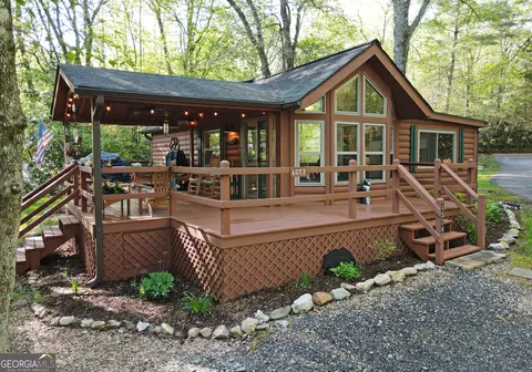 1574 Moccasin Trl, Hiawassee, GA 30546