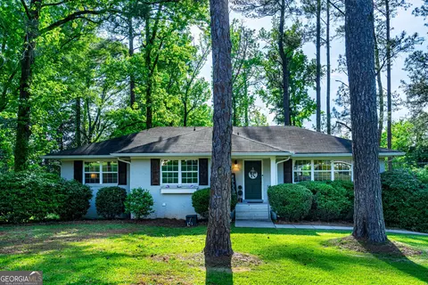 417 Ridgecrest Rd, Lagrange, GA 30240